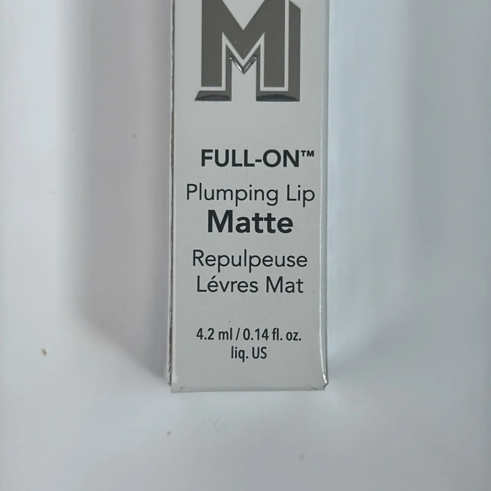 Buxom Full-On Plumping Lip Matte in GNO